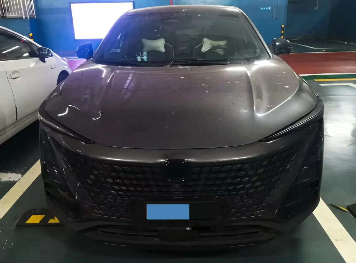 2022 ChangAn UNI-T 1.5T 188HP L4 7DCT,autocango,china used car exporter,china ev exporter,chinese used car exporter,chinese used ev exporter