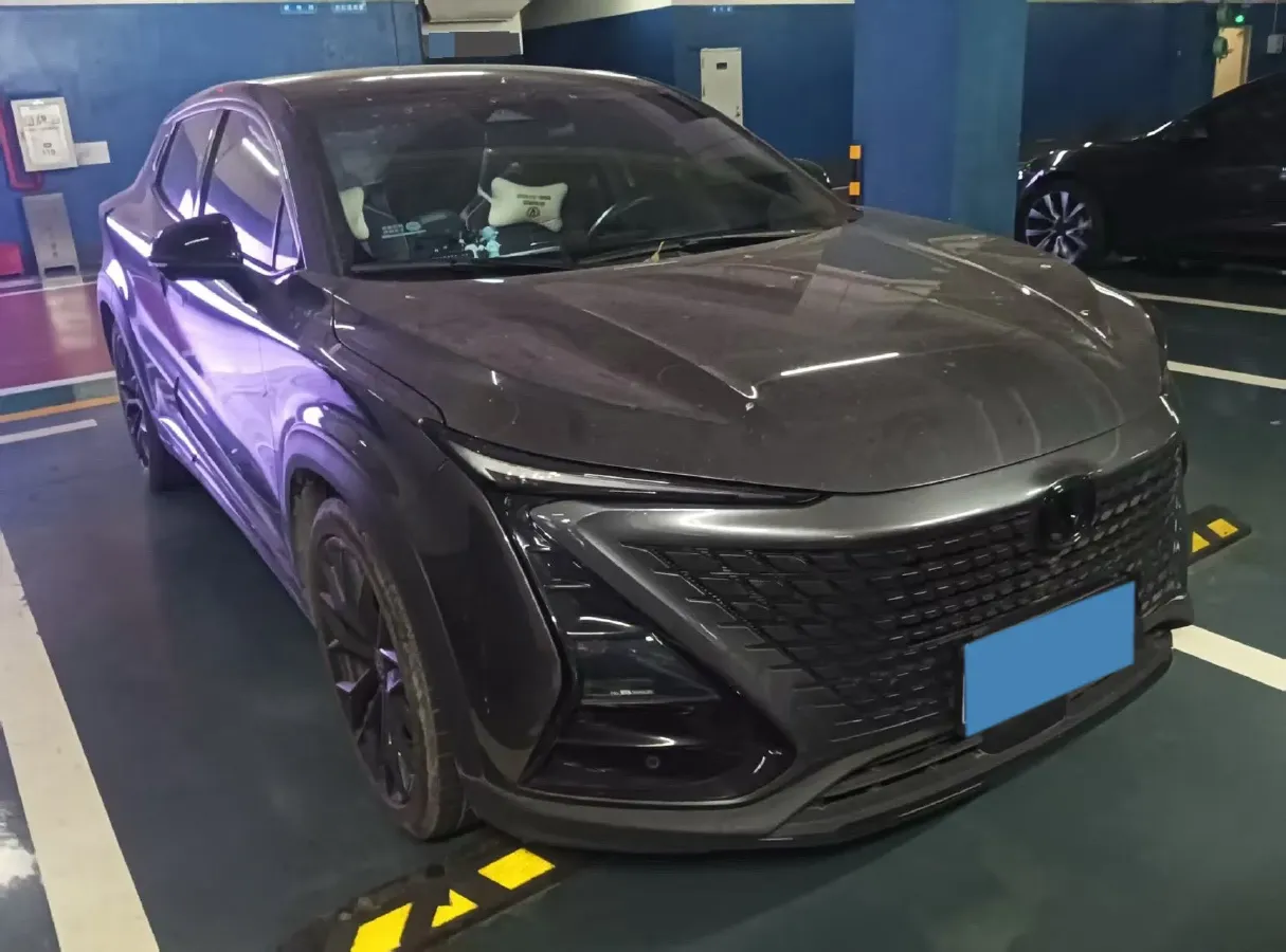 2022 ChangAn UNI-T 1.5T 188HP L4 7DCT,autocango,china used car exporter,china ev exporter,chinese used car exporter,chinese used ev exporter