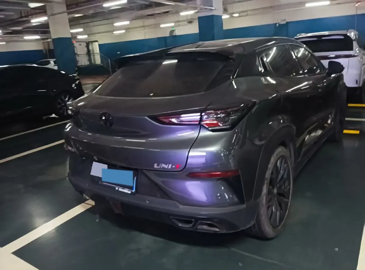 2022 ChangAn UNI-T 1.5T 188HP L4 7DCT,autocango,china used car exporter,china ev exporter,chinese used car exporter,chinese used ev exporter