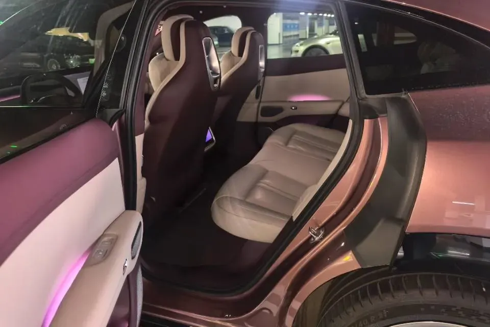 2025 MI YU7 BEV 101.7KWH,autocango,china used car exporter,china ev exporter,chinese used car exporter,chinese used ev exporter