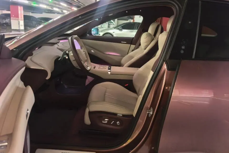 2025 MI YU7 BEV 101.7KWH,autocango,china used car exporter,china ev exporter,chinese used car exporter,chinese used ev exporter