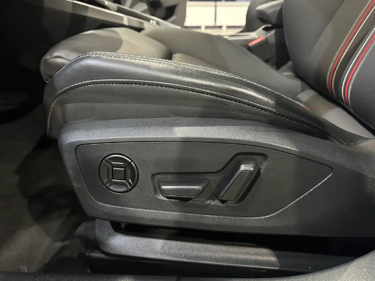 2022 Audi A3 1.4T 150HP L4 7DCT,autocango,china used car exporter,china ev exporter,chinese used car exporter,chinese used ev exporter