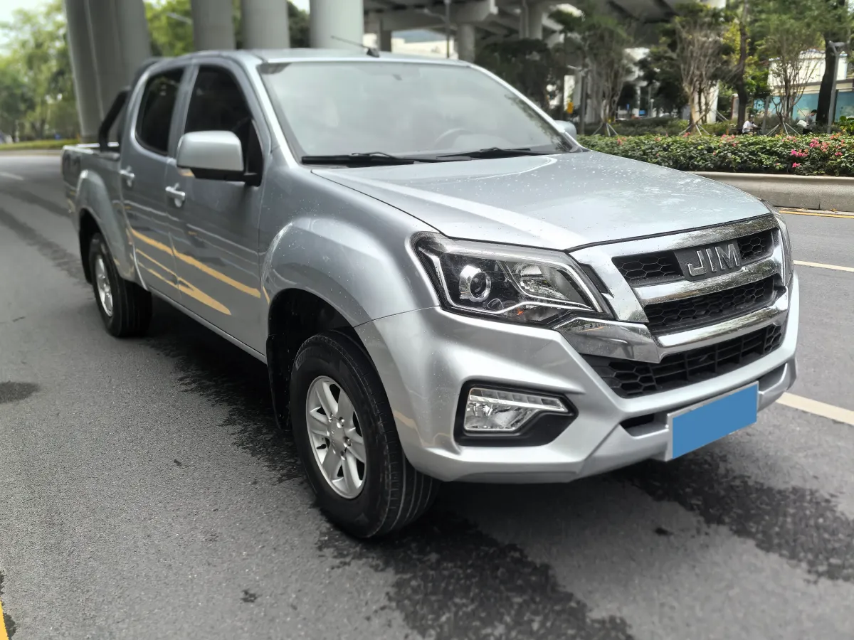 2022 Isuzu RE-MAX Jim 2.8T 120HP L4 5MT,autocango,china used car exporter,china ev exporter,chinese used car exporter,chinese used ev exporter