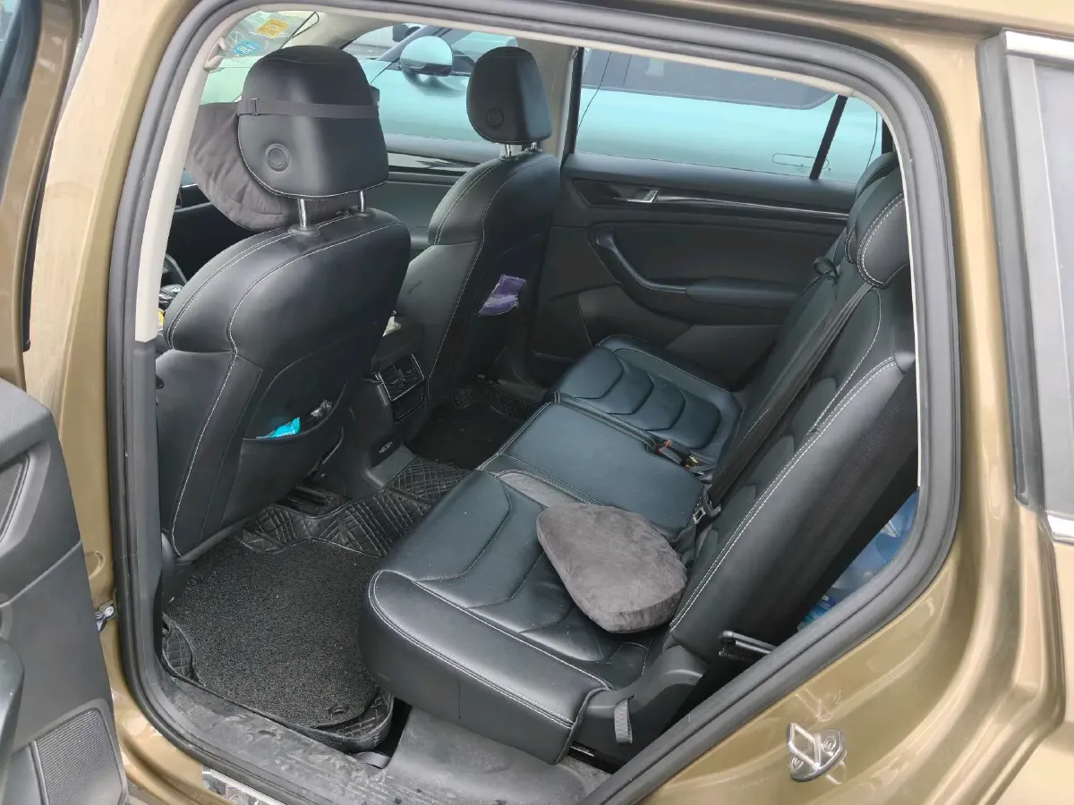 2018 Skoda Kodiak 2.0T 186HP L4 7DCT,autocango,china used car exporter,china ev exporter,chinese used car exporter,chinese used ev exporter