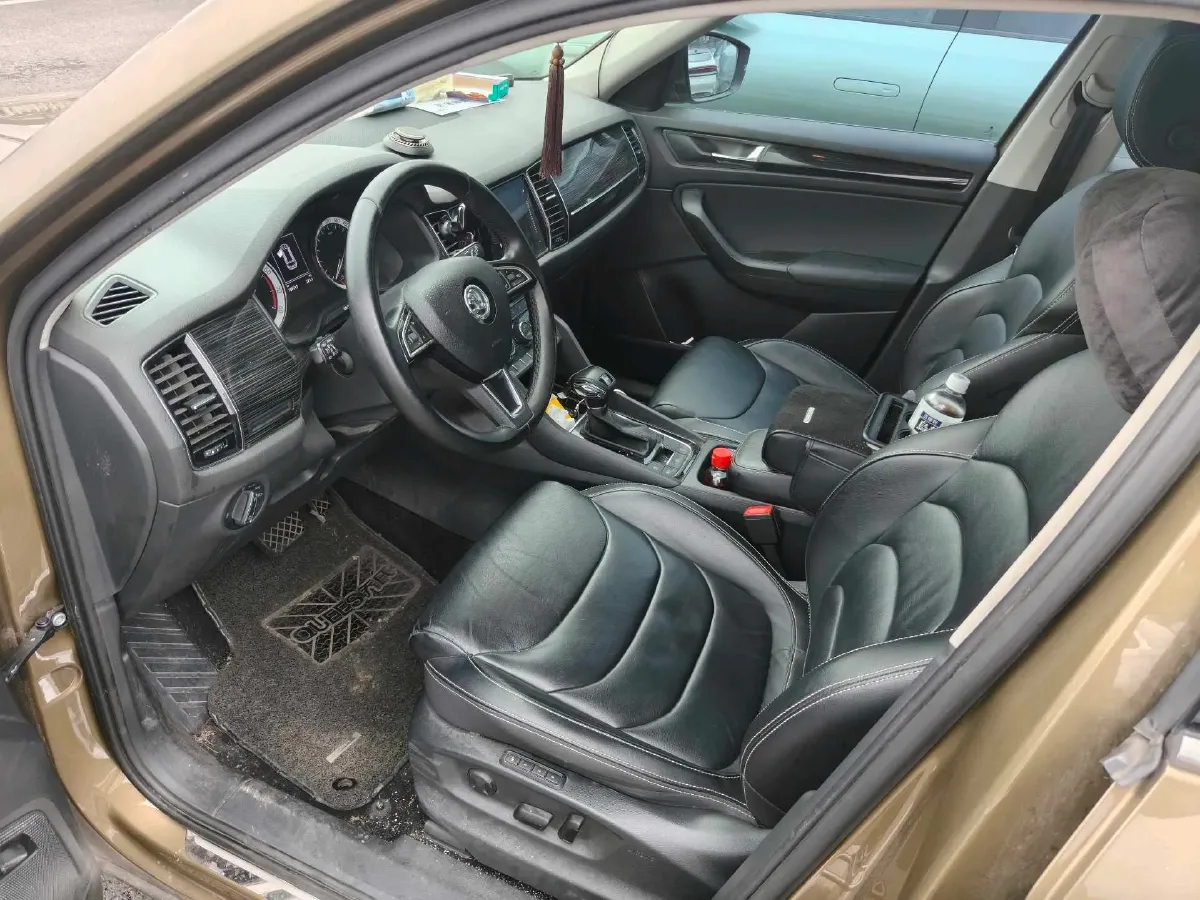 2018 Skoda Kodiak 2.0T 186HP L4 7DCT,autocango,china used car exporter,china ev exporter,chinese used car exporter,chinese used ev exporter
