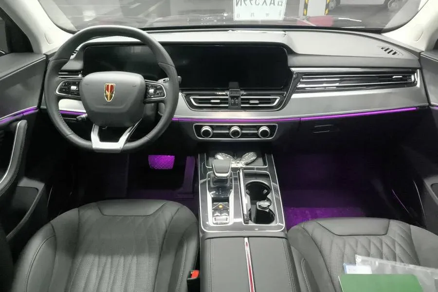 2023 HongQi HS5 2.0T 252HP L4 8AT,autocango,china used car exporter,china ev exporter,chinese used car exporter,chinese used ev exporter