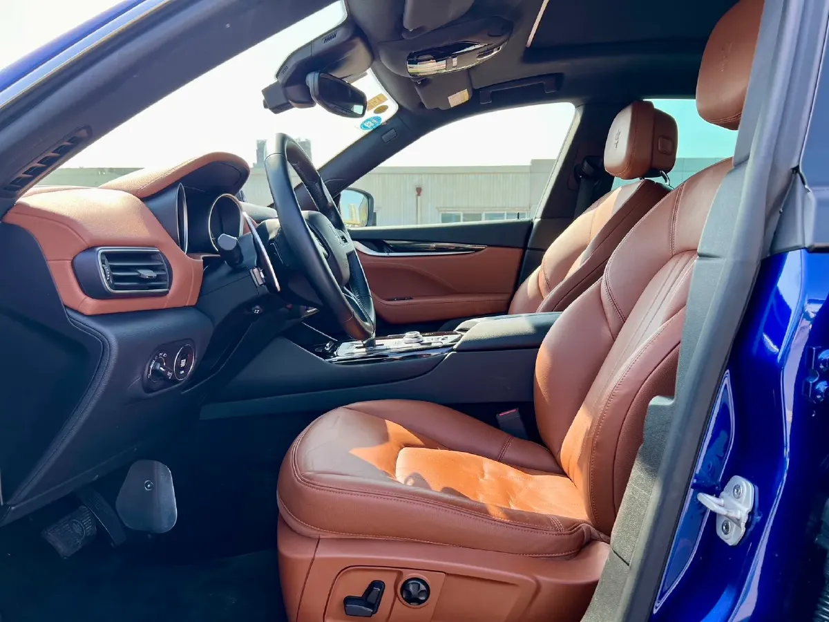 2018 Jaguar XJ 3.0T 340HP V6 8AT,autocango,china used car exporter,china ev exporter,chinese used car exporter,chinese used ev exporter