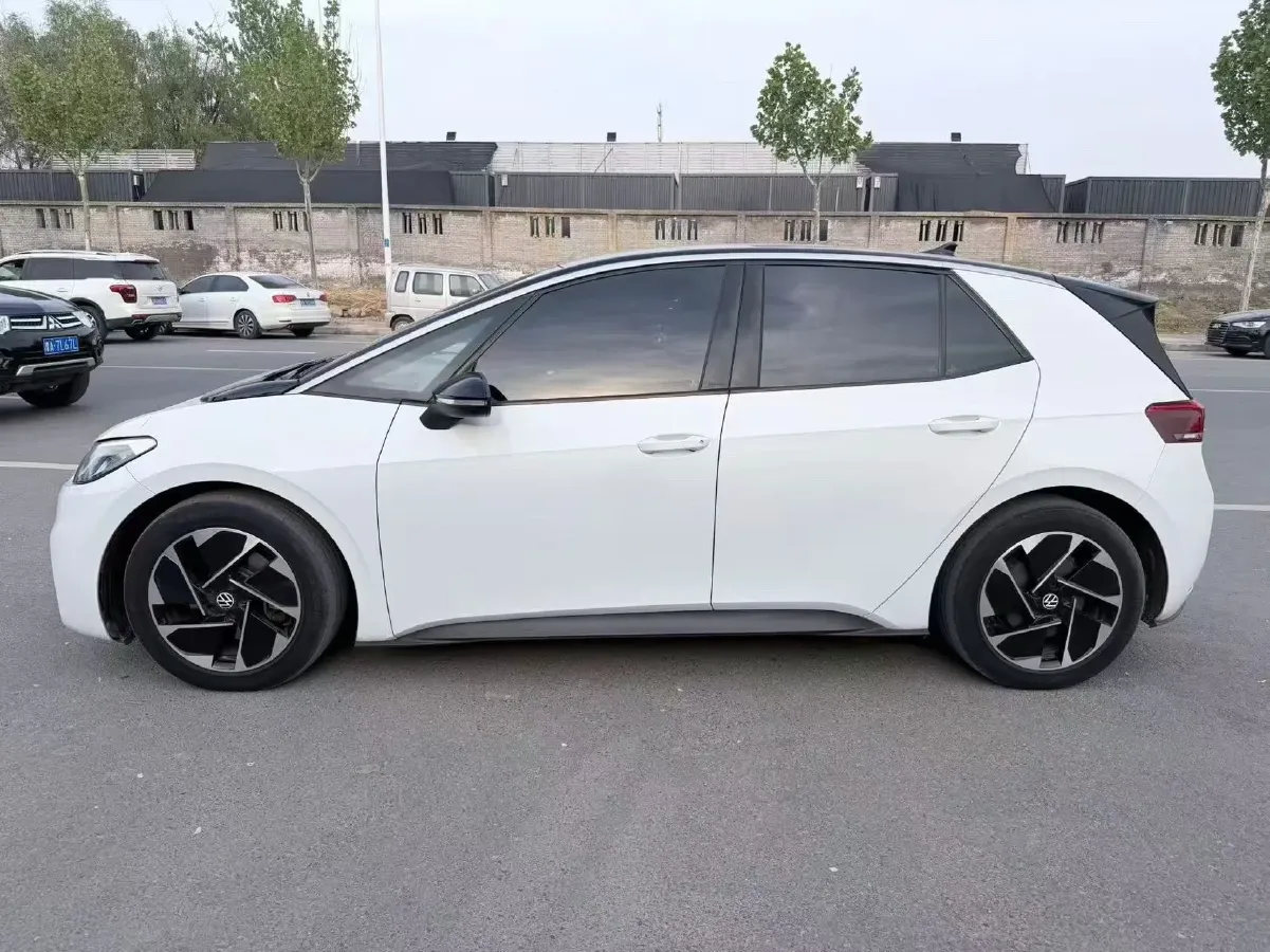 2024 Volkswagen ID.3 BEV 52.8KWH,autocango,china used car exporter,china ev exporter,chinese used car exporter,chinese used ev exporter
