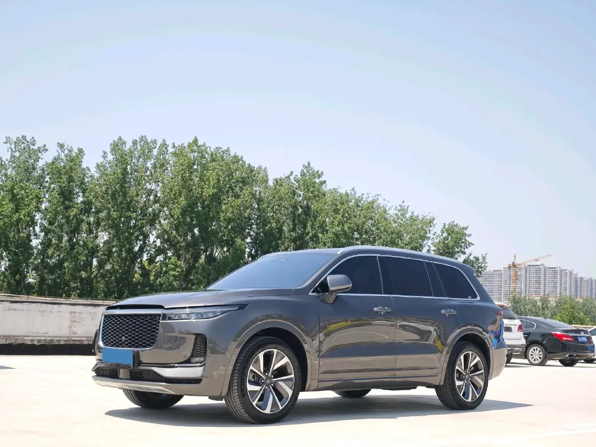 2021 Li ONE Range Extended 131HP REEV 40.5KWH,autocango,china used car exporter,china ev exporter,chinese used car exporter,chinese used ev exporter