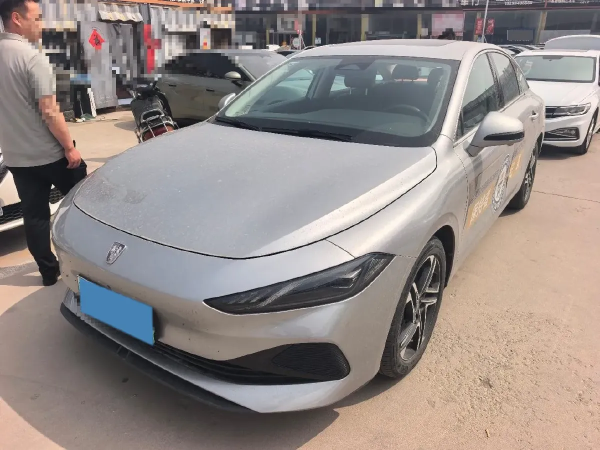 2023 Roewe D7 1.5L 112HP L4 1DHT PHEV 21.4KWH,autocango,china used car exporter,china ev exporter,chinese used car exporter,chinese used ev exporter