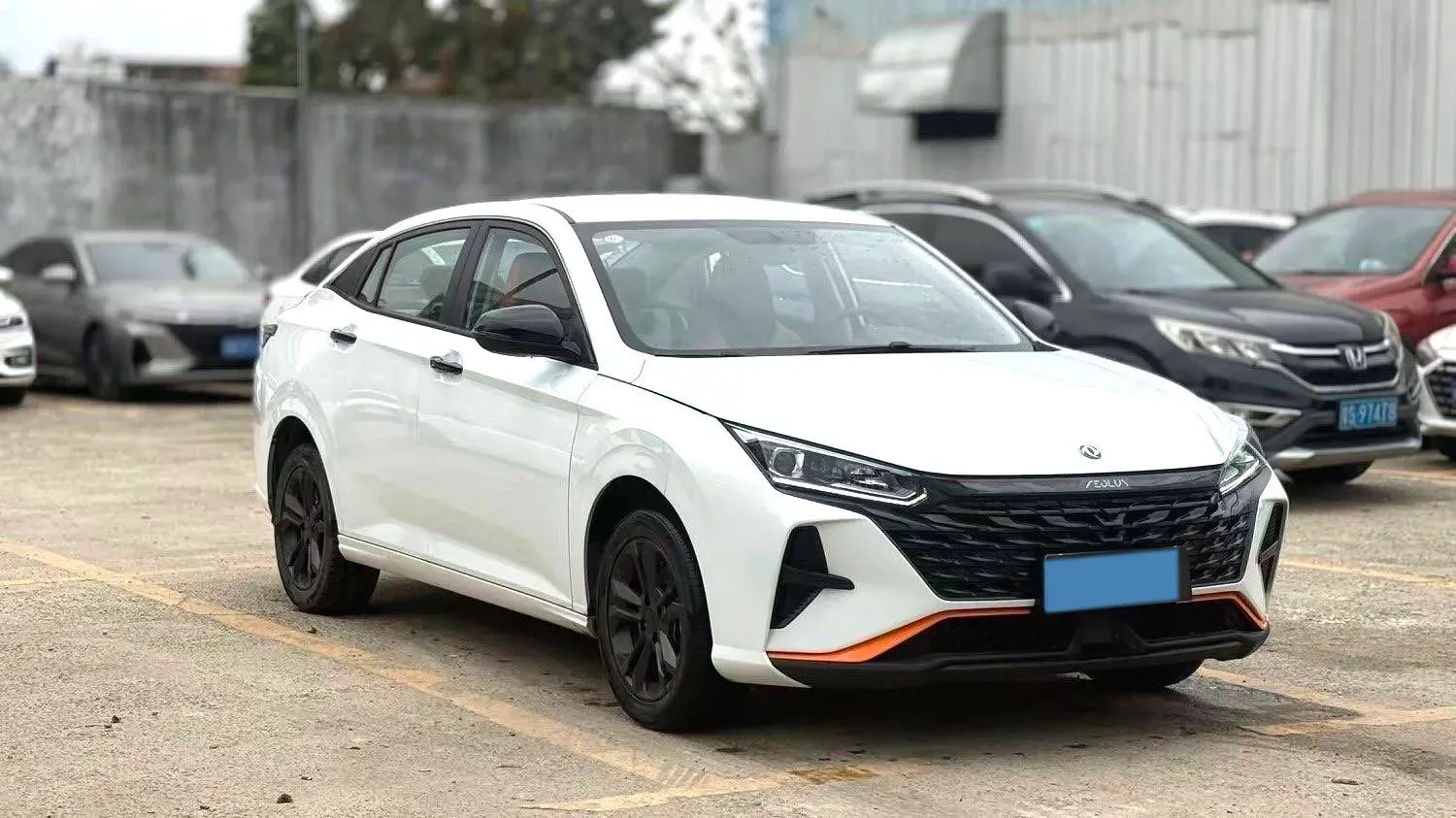 2023 DongFeng Aeolus YiXuan 1.5L 125HP L4 6DCT,autocango,china used car exporter,china ev exporter,chinese used car exporter,chinese used ev exporter