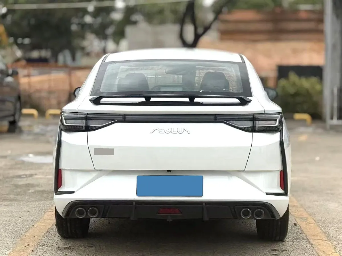 2023 DongFeng Aeolus YiXuan 1.5L 125HP L4 6DCT,autocango,china used car exporter,china ev exporter,chinese used car exporter,chinese used ev exporter