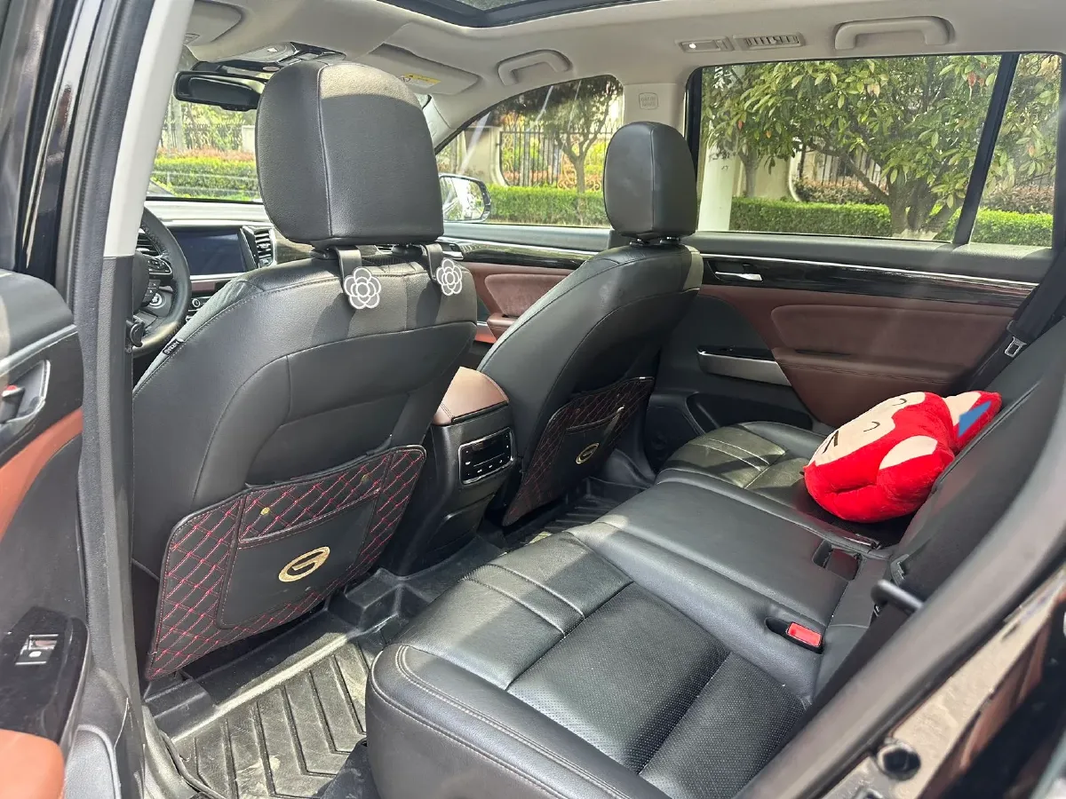 2017 GAC Trumpchi GS8 2.0T 201HP L4 6AT,autocango,china used car exporter,china ev exporter,chinese used car exporter,chinese used ev exporter