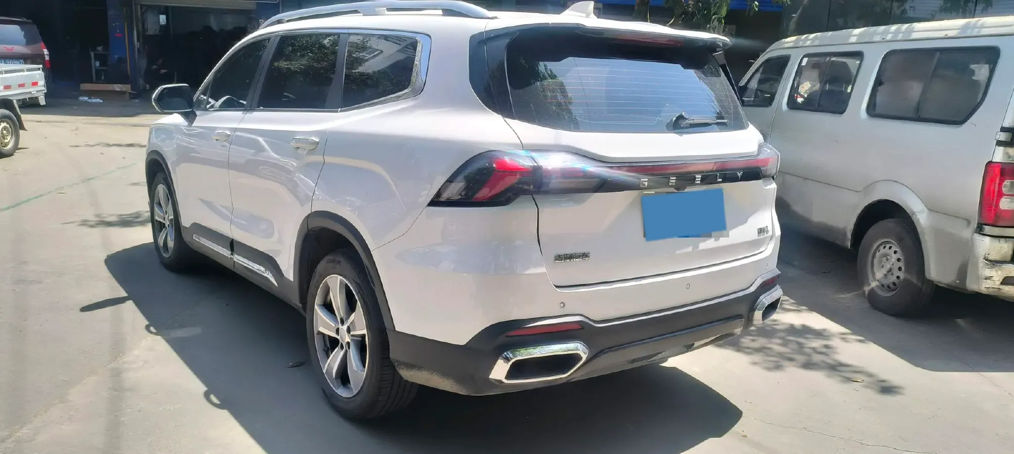 2023 Geely Okavango L 2.0T 218HP L4 7DCT,autocango,china used car exporter,china ev exporter,chinese used car exporter,chinese used ev exporter