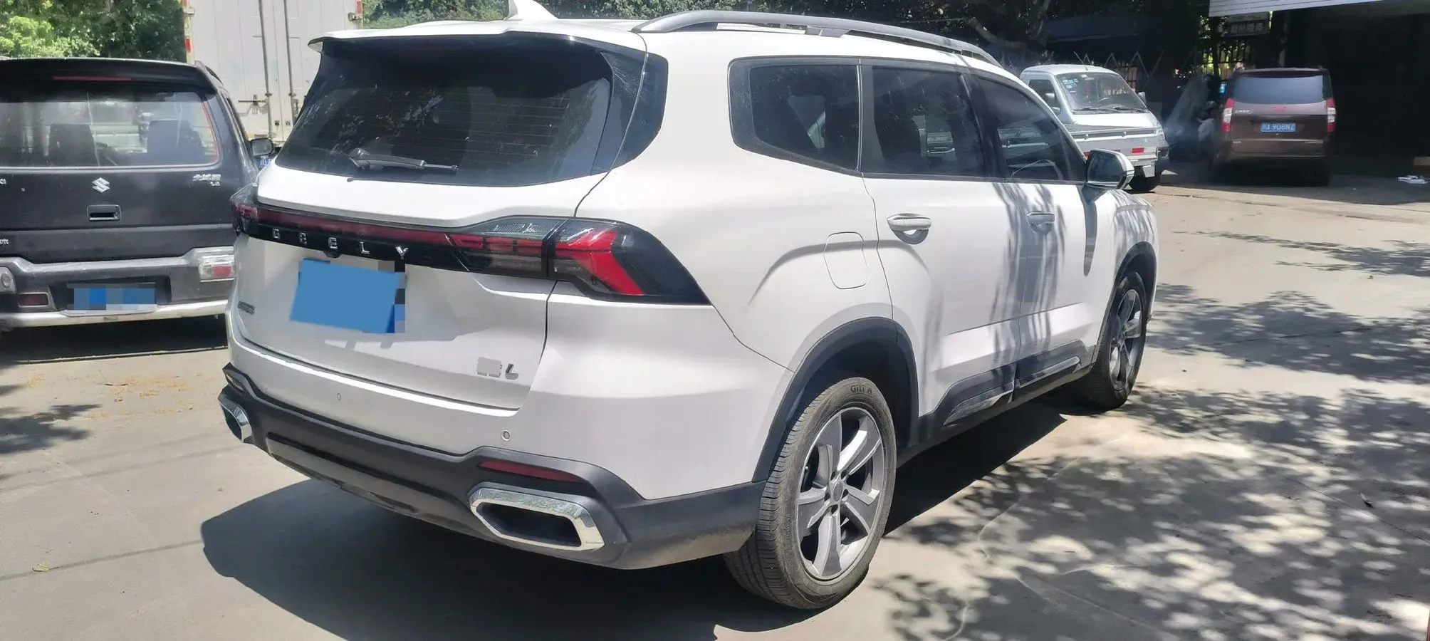 2023 Geely Okavango L 2.0T 218HP L4 7DCT,autocango,china used car exporter,china ev exporter,chinese used car exporter,chinese used ev exporter