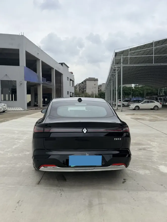 2025 BaoJun XiangJing 1.5T 143HP L4 1DHT PHEV,autocango,china used car exporter,china ev exporter,chinese used car exporter,chinese used ev exporter