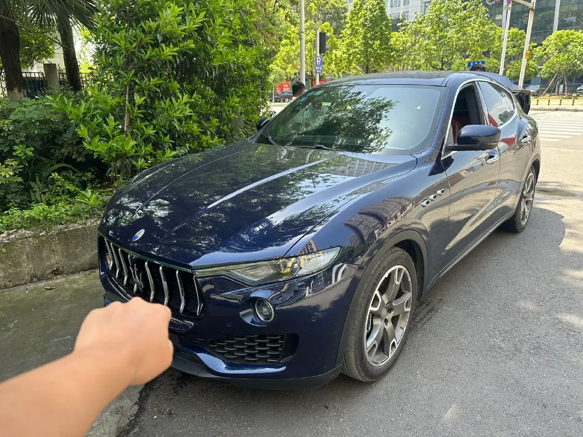 2016 Maserati Levante 3.0T 430HP V6 8AT,autocango,china used car exporter,china ev exporter,chinese used car exporter,chinese used ev exporter