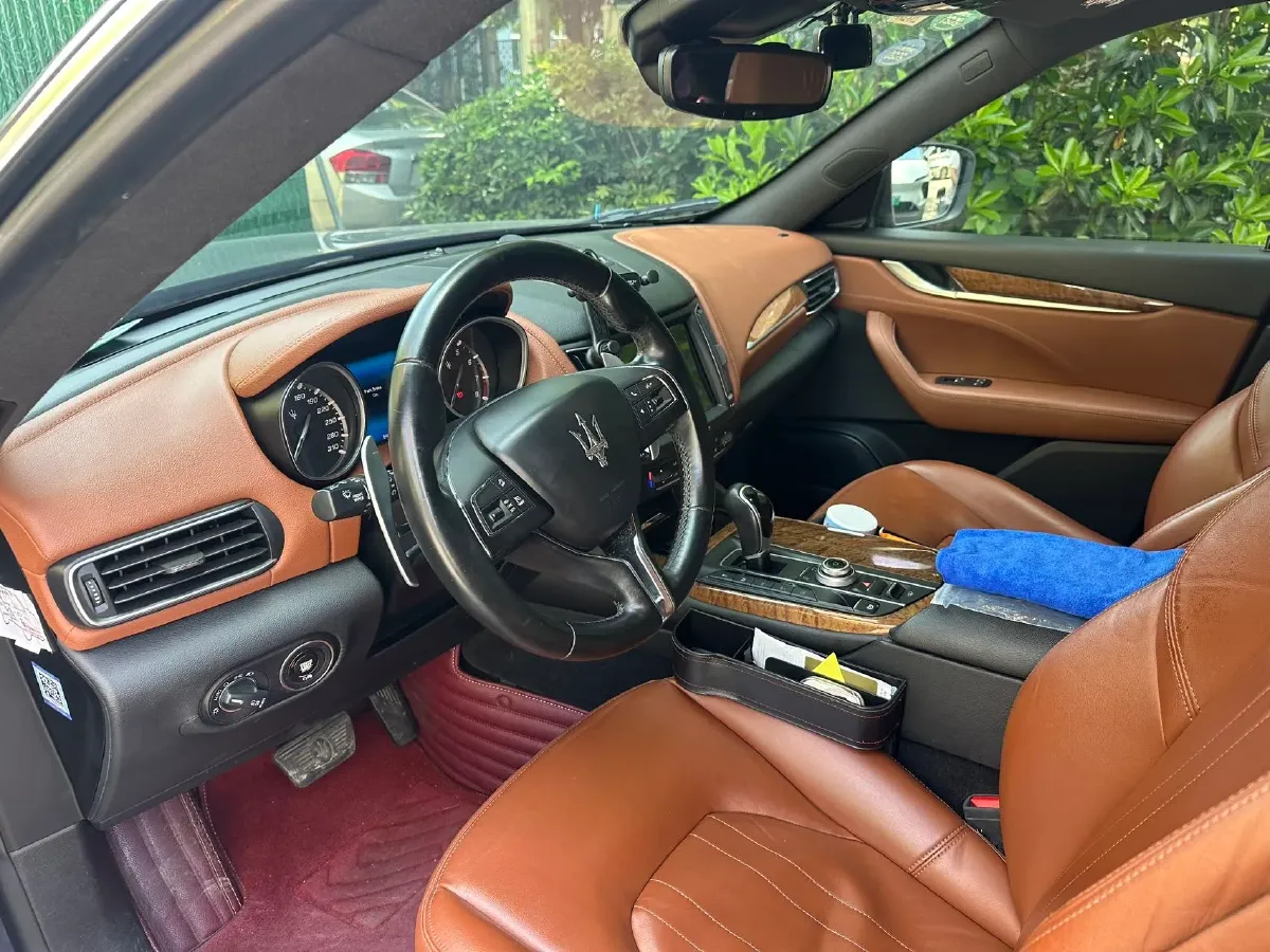 2016 Maserati Levante 3.0T 430HP V6 8AT,autocango,china used car exporter,china ev exporter,chinese used car exporter,chinese used ev exporter