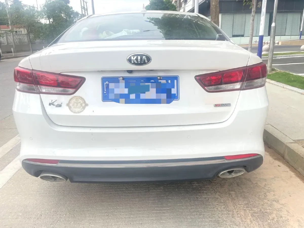 2017 Kia K5 2.0L 161HP L4 6AT,autocango,china used car exporter,china ev exporter,chinese used car exporter,chinese used ev exporter