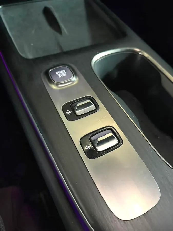 2024 MI SU7 BEV 94.3KWH,autocango,china used car exporter,china ev exporter,chinese used car exporter,chinese used ev exporter