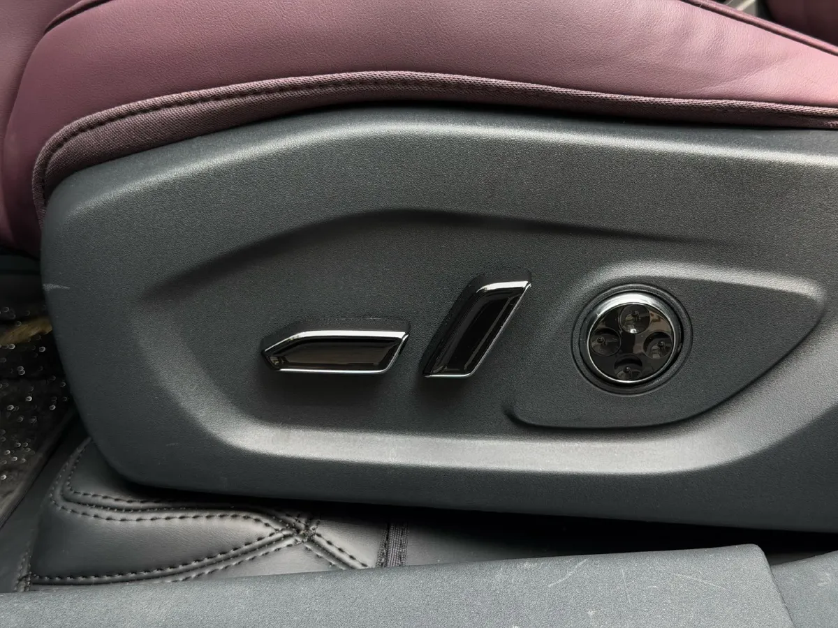 2025 Voyah FREE REEV 129HP REEV,autocango,china used car exporter,china ev exporter,chinese used car exporter,chinese used ev exporter