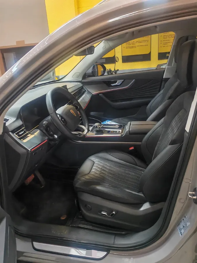 2023 HongQi HS5 2.0T 252HP L4 8AT,autocango,china used car exporter,china ev exporter,chinese used car exporter,chinese used ev exporter