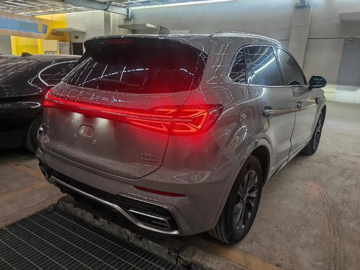 2023 HongQi HS5 2.0T 252HP L4 8AT,autocango,china used car exporter,china ev exporter,chinese used car exporter,chinese used ev exporter