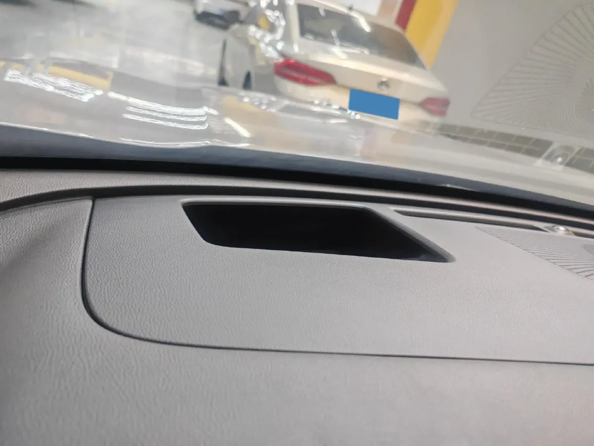 2023 HongQi HS5 2.0T 252HP L4 8AT,autocango,china used car exporter,china ev exporter,chinese used car exporter,chinese used ev exporter