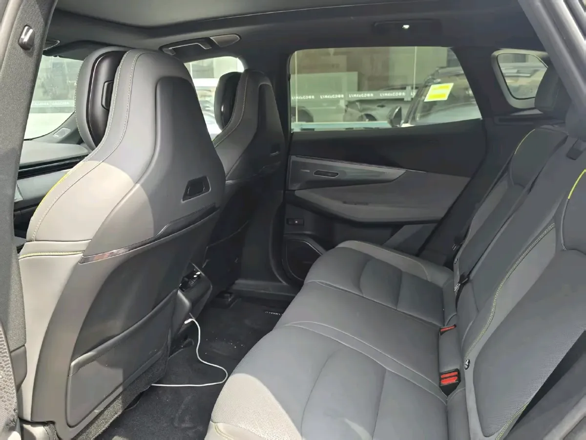 2025 LYNK&CO 08 EM-P 1.5T 163HP L4 3DHT PHEV 39.6KWH,autocango,china used car exporter,china ev exporter,chinese used car exporter,chinese used ev exporter