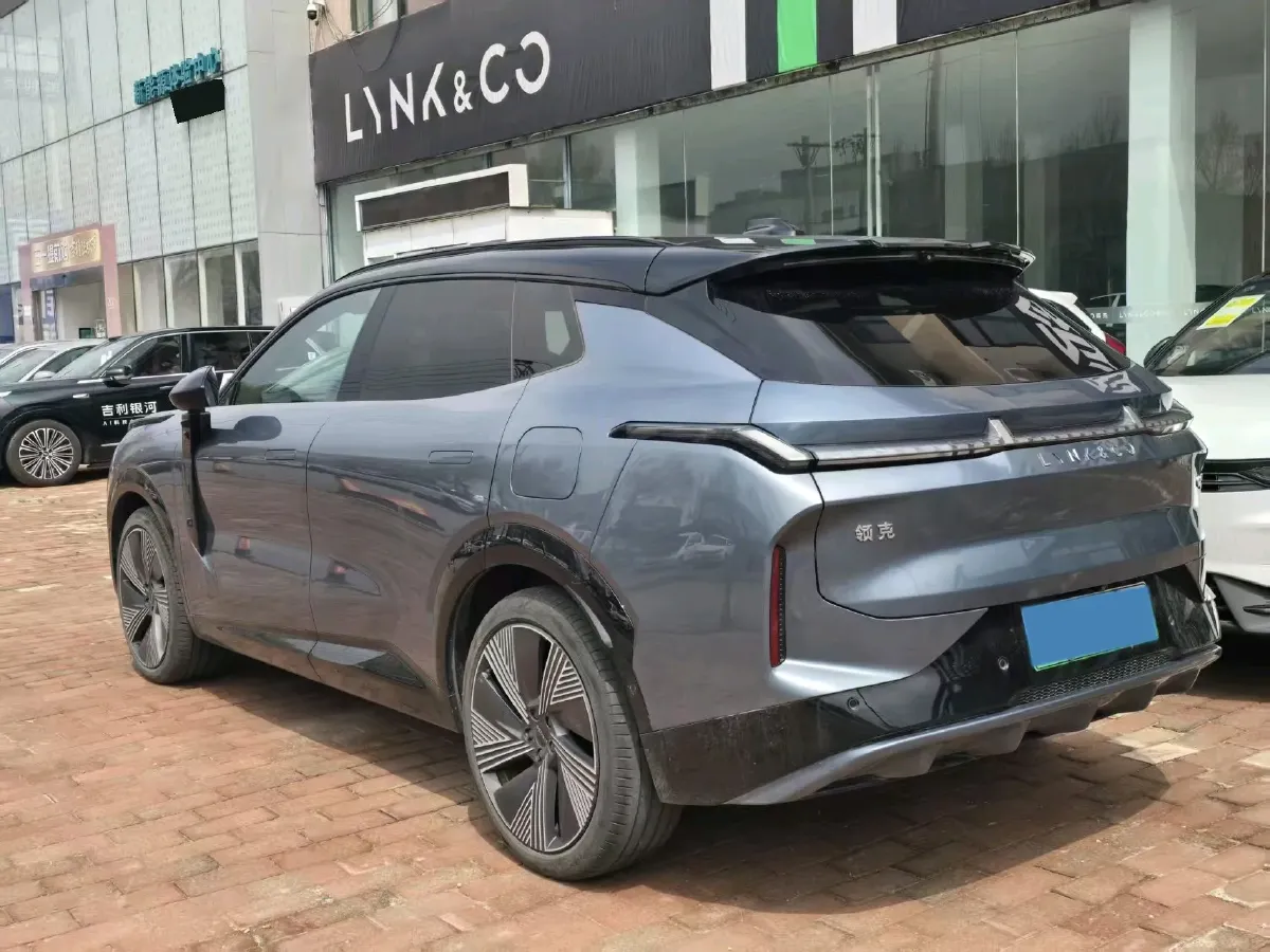 2025 LYNK&CO 08 EM-P 1.5T 163HP L4 3DHT PHEV 39.6KWH,autocango,china used car exporter,china ev exporter,chinese used car exporter,chinese used ev exporter