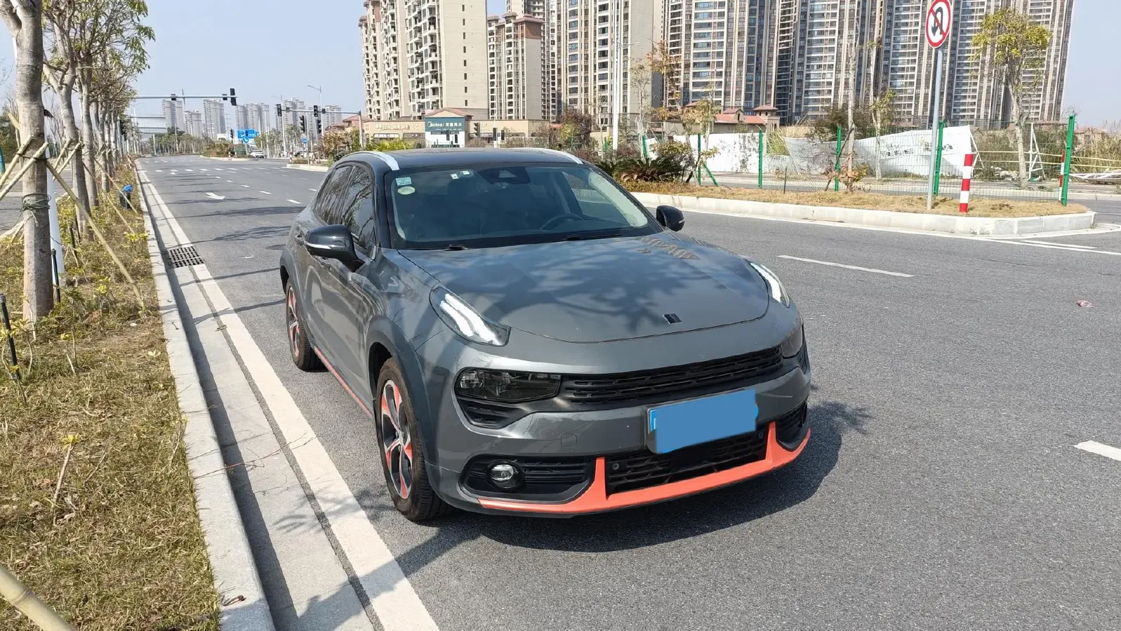 2018 Toyota C-HR 2.0L 171HP L4 CVT,autocango,china used car exporter,china ev exporter,chinese used car exporter,chinese used ev exporter