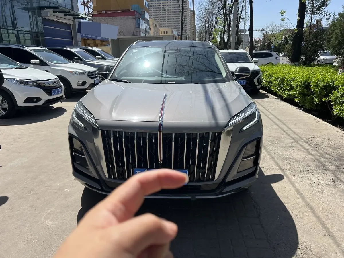 2023 HongQi HS3 2.0T 252HP L4 8AT,autocango,china used car exporter,china ev exporter,chinese used car exporter,chinese used ev exporter