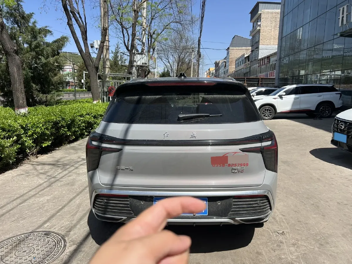 2023 HongQi HS3 2.0T 252HP L4 8AT,autocango,china used car exporter,china ev exporter,chinese used car exporter,chinese used ev exporter