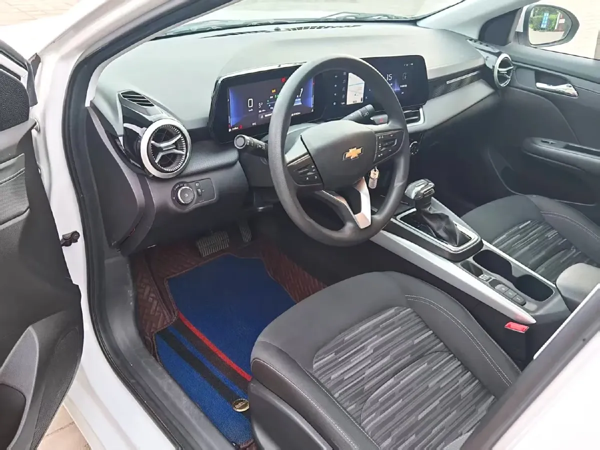 2023 Chevrolet Monza 1.5L 113HP L4 6DCT,autocango,china used car exporter,china ev exporter,chinese used car exporter,chinese used ev exporter