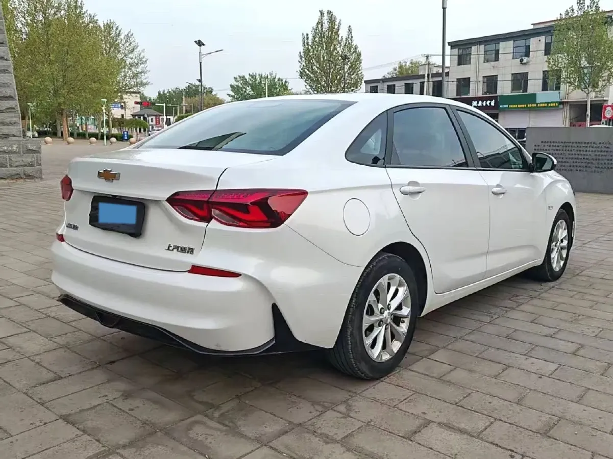 2023 Chevrolet Monza 1.5L 113HP L4 6DCT,autocango,china used car exporter,china ev exporter,chinese used car exporter,chinese used ev exporter