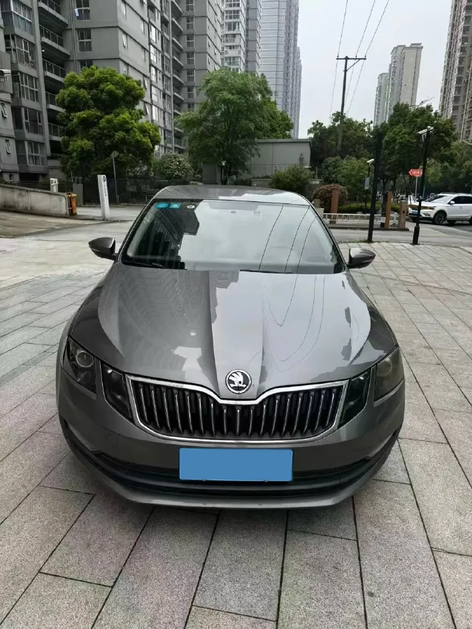 2019 Skoda Octavia 1.5L 116HP L4 6AT,autocango,china used car exporter,china ev exporter,chinese used car exporter,chinese used ev exporter