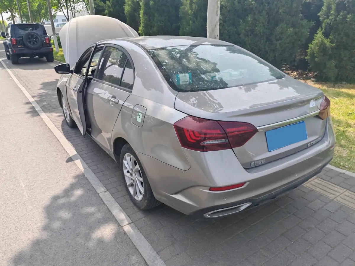 2021 Geely Emgrand 1.5L 109HP L4 CVT,autocango,china used car exporter,china ev exporter,chinese used car exporter,chinese used ev exporter