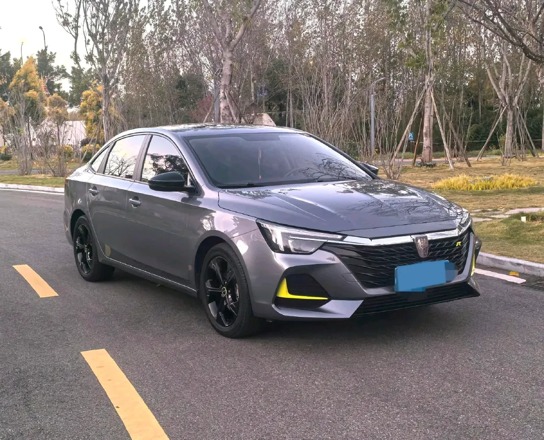 2020 Roewe i6 MAX 1.5T 173HP L4 7DCT,autocango,china used car exporter,china ev exporter,chinese used car exporter,chinese used ev exporter
