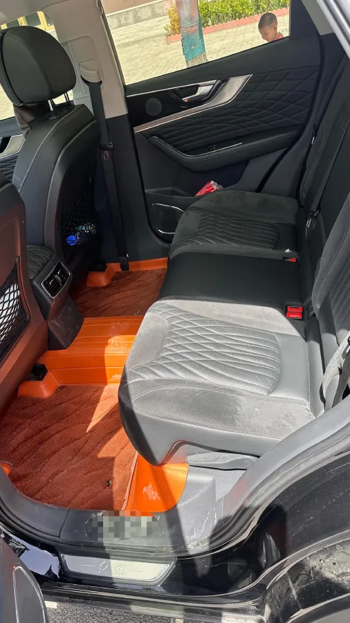 2022 HongQi HS5 2.0T 224HP L4 6AT,autocango,china used car exporter,china ev exporter,chinese used car exporter,chinese used ev exporter