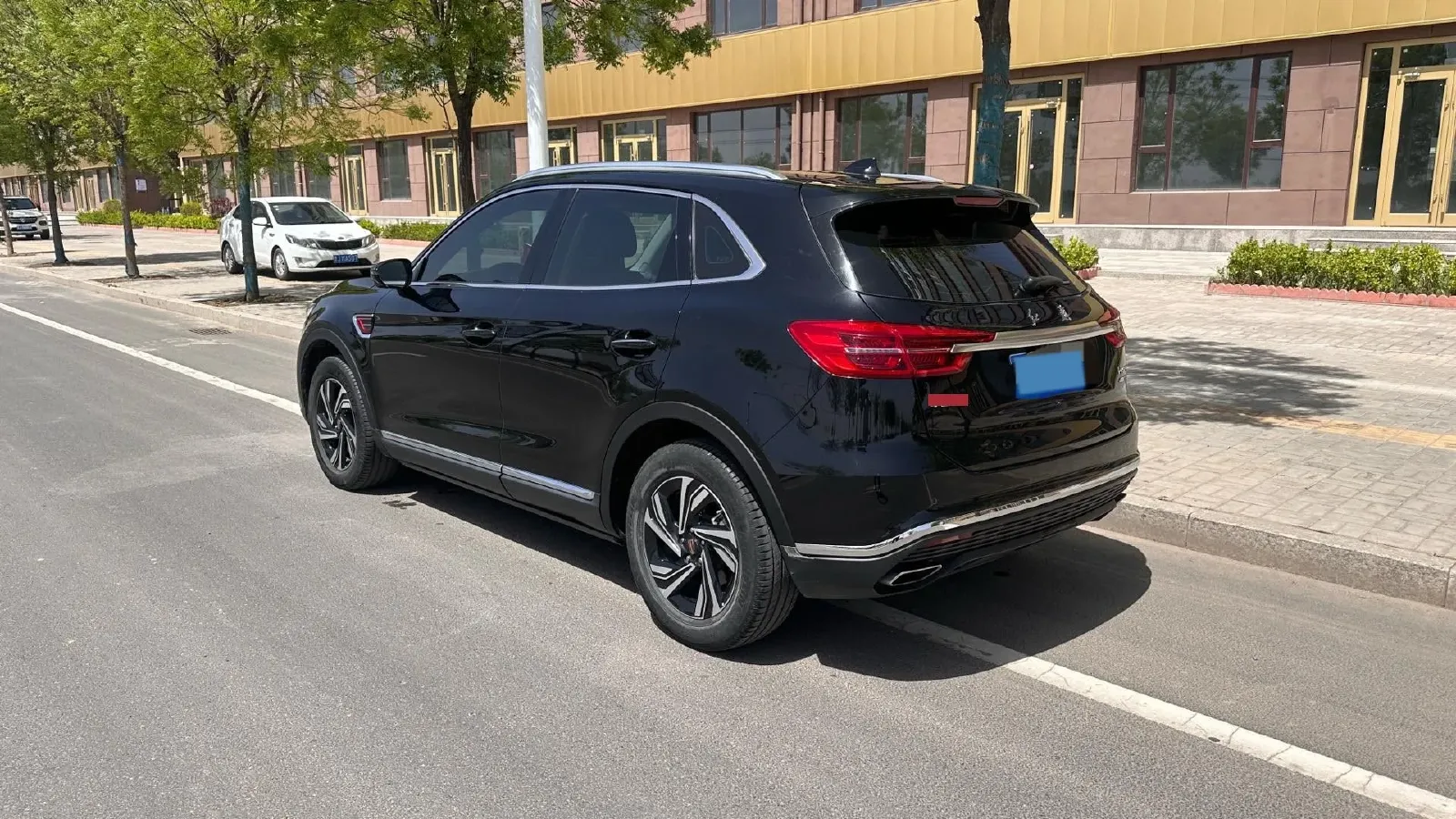 2022 HongQi HS5 2.0T 224HP L4 6AT,autocango,china used car exporter,china ev exporter,chinese used car exporter,chinese used ev exporter