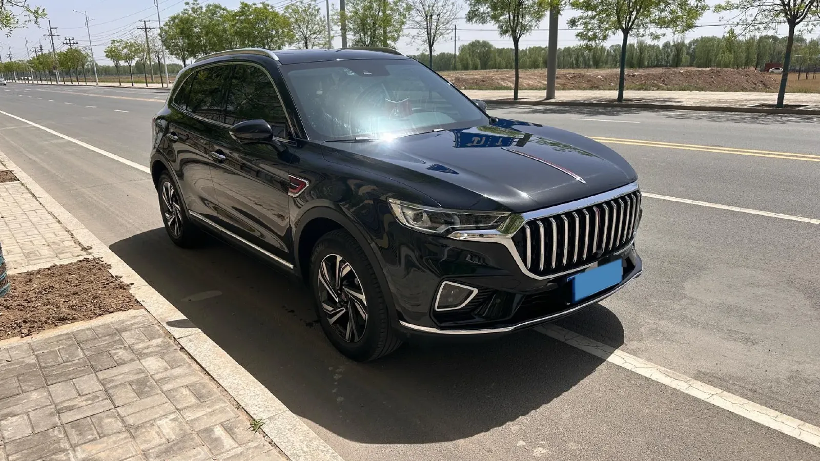 2022 HongQi HS5 2.0T 224HP L4 6AT,autocango,china used car exporter,china ev exporter,chinese used car exporter,chinese used ev exporter