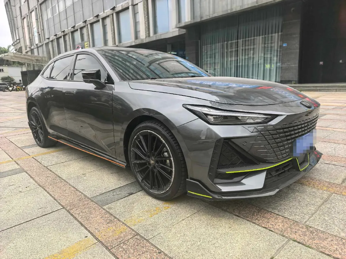 2024 ChangAn UNI-V 1.5T 188HP L4 7DCT,autocango,china used car exporter,china ev exporter,chinese used car exporter,chinese used ev exporter