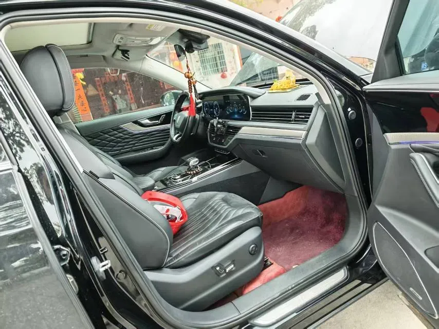 2022 HongQi HS5 2.0T 224HP L4 6AT,autocango,china used car exporter,china ev exporter,chinese used car exporter,chinese used ev exporter