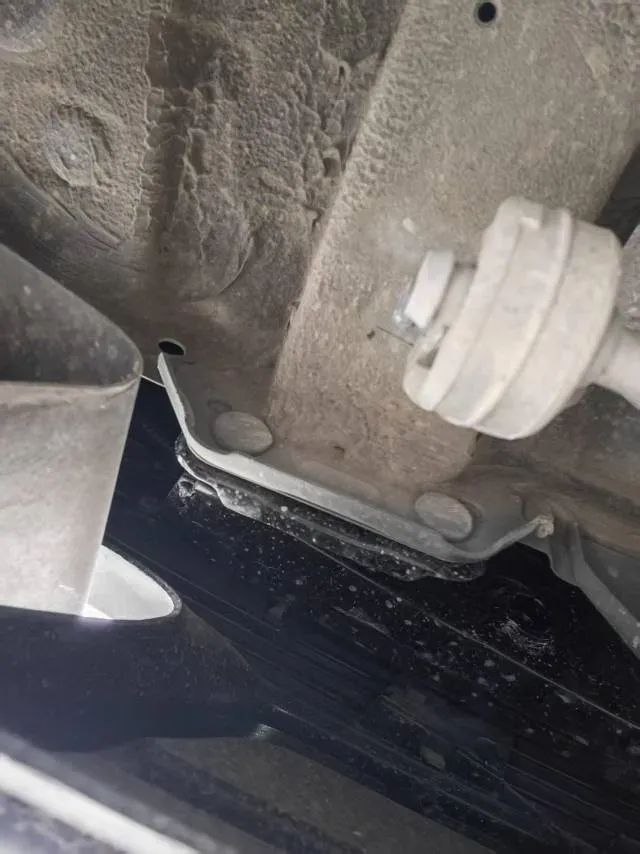 2022 HongQi HS5 2.0T 224HP L4 6AT,autocango,china used car exporter,china ev exporter,chinese used car exporter,chinese used ev exporter