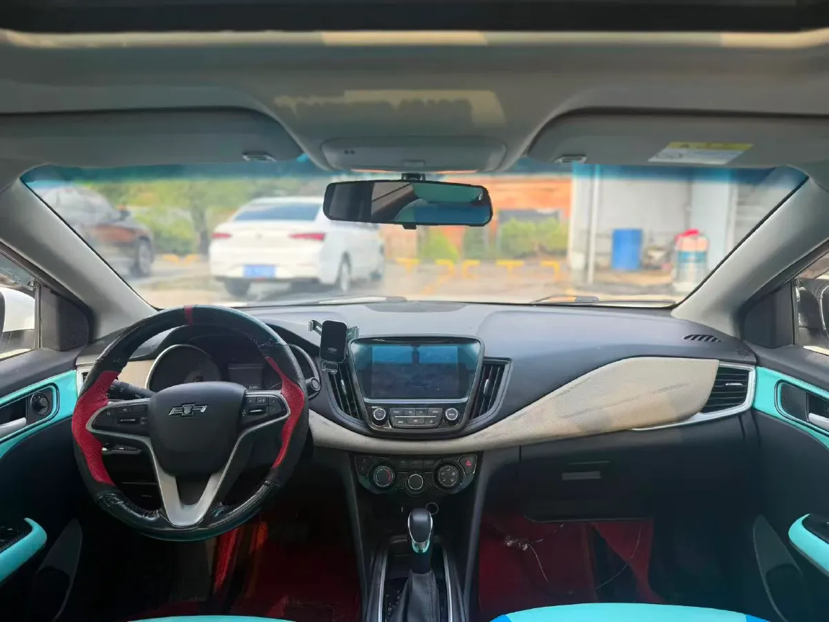 2021 Chevrolet Monza 1.5L 113HP L4 6AT,autocango,china used car exporter,china ev exporter,chinese used car exporter,chinese used ev exporter