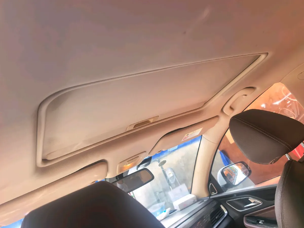 2017 BaoJun 560 1.5T 150HP L4 6DCT,autocango,china used car exporter,china ev exporter,chinese used car exporter,chinese used ev exporter