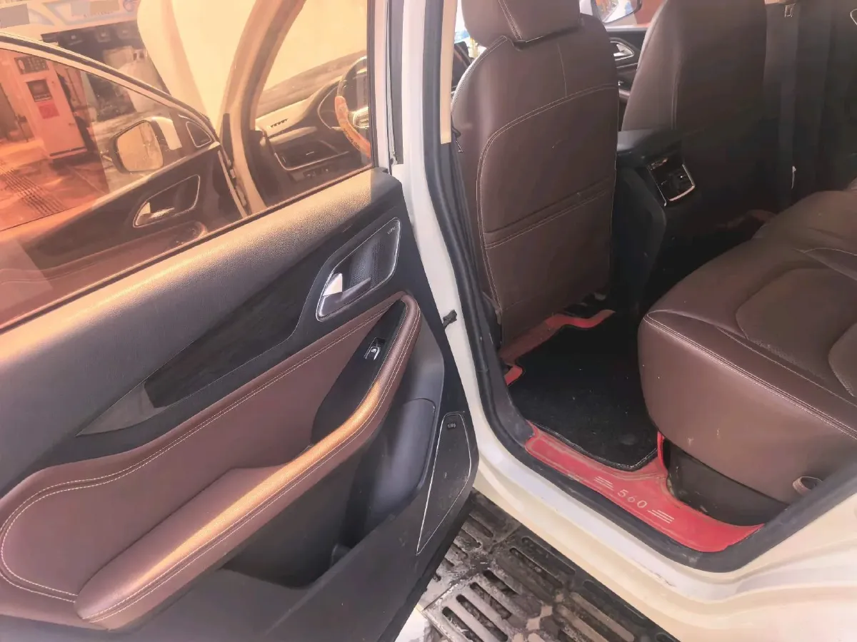 2017 BaoJun 560 1.5T 150HP L4 6DCT,autocango,china used car exporter,china ev exporter,chinese used car exporter,chinese used ev exporter