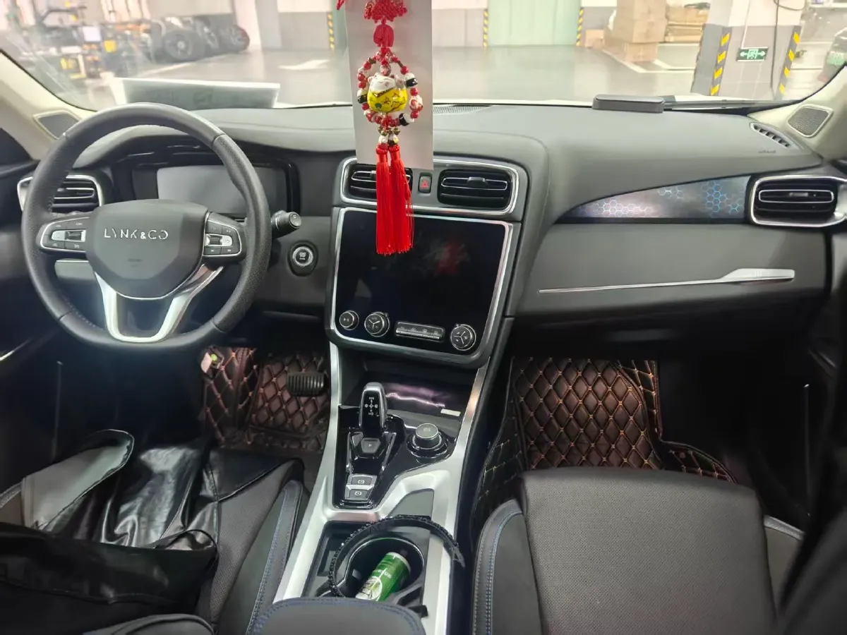 2019 LYNK&CO 01 EM-P 1.5T 180HP L3 7DCT PHEV 9.4KWH,autocango,china used car exporter,china ev exporter,chinese used car exporter,chinese used ev exporter