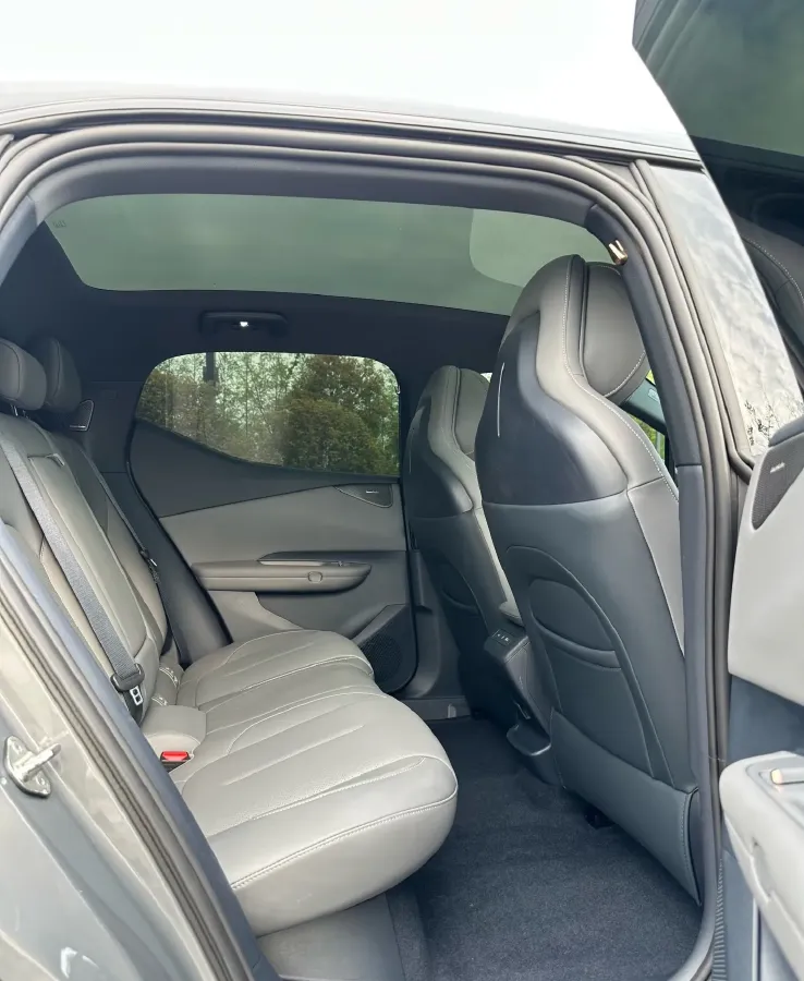 2025 Jetour Freeman 1.5T 184HP L4 7DCT,autocango,china used car exporter,china ev exporter,chinese used car exporter,chinese used ev exporter