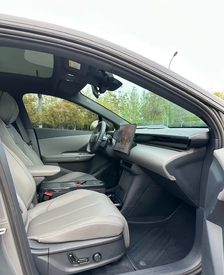 2025 Jetour Freeman 1.5T 184HP L4 7DCT,autocango,china used car exporter,china ev exporter,chinese used car exporter,chinese used ev exporter